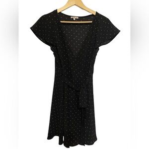 EUC Charlotte Russe size L front tie dress